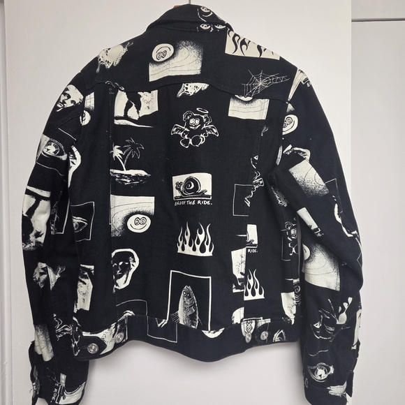BDG Black and White Graphic Men's Jacket - Picture 3 of 3